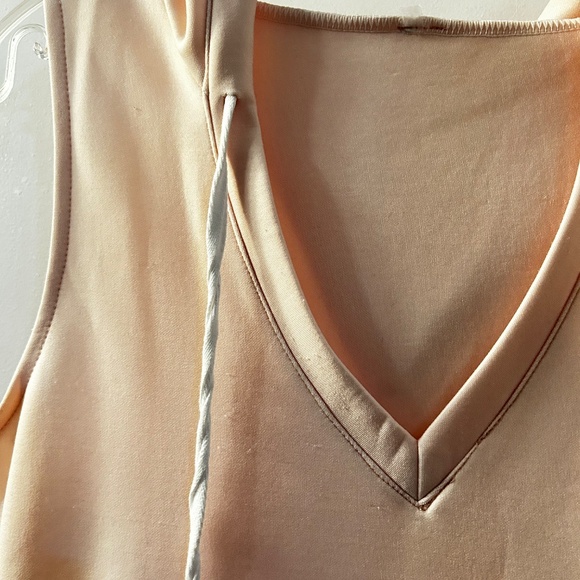 Blush pink hooded dress - Picture 2 of 3